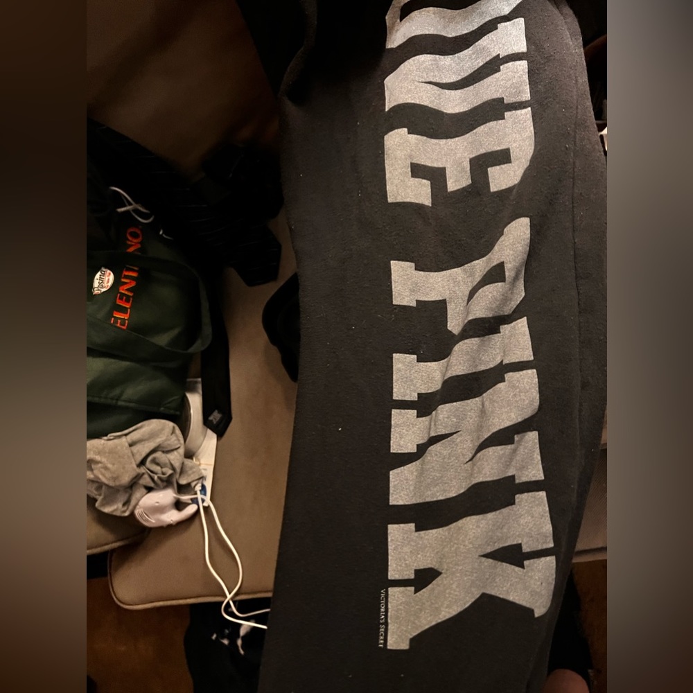 PiNK Sweatpants - Picture 4 of 4